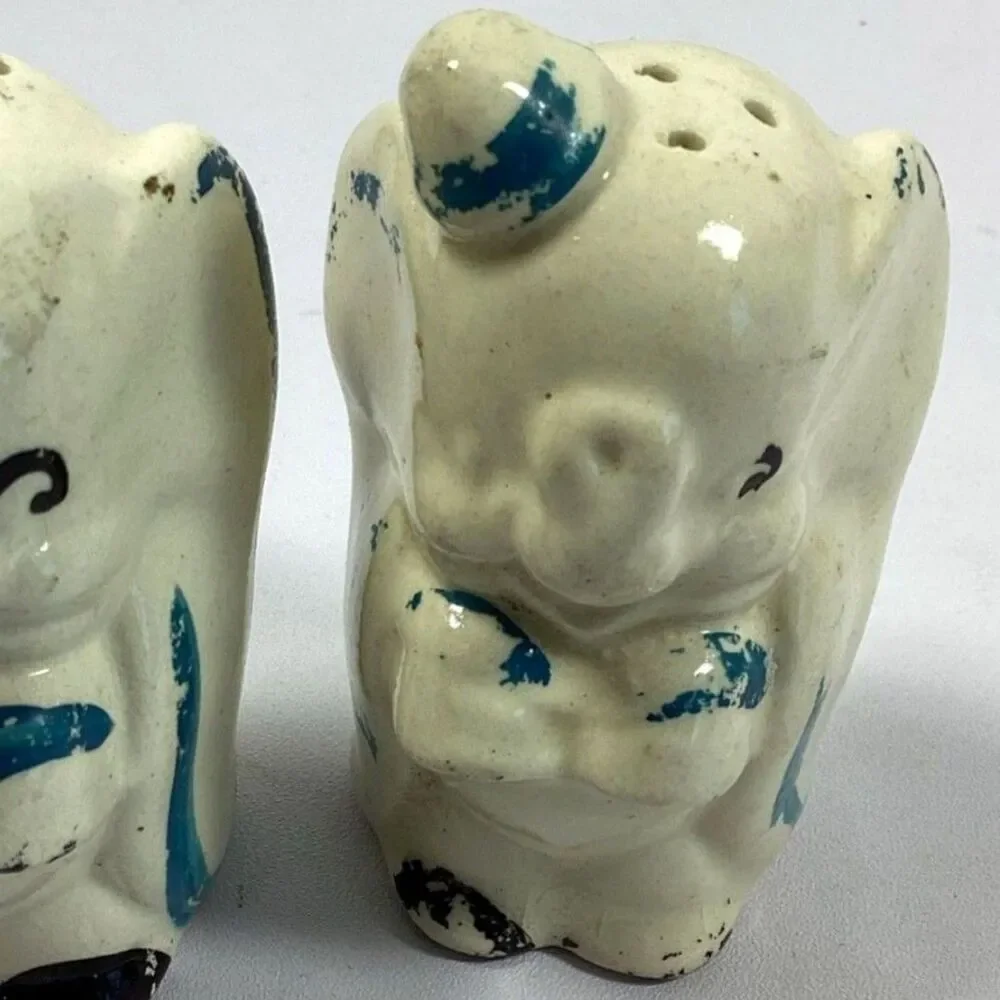 Vintage Ceramic Elephant Salt and Pepper Shakers Blue Hat Cork Stopper 3
